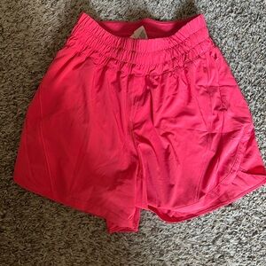 Lululemon Athletica Track that High Rise lined short 5” - Like New